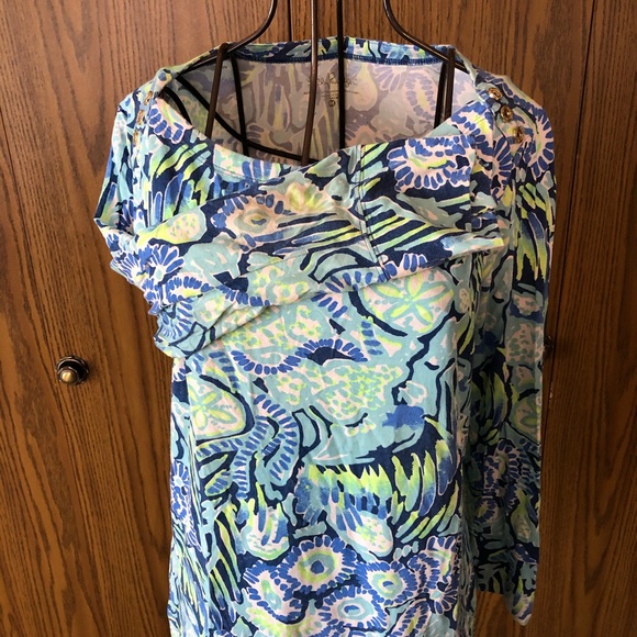 Lily Pulitzer Medium 3/4 sleeve - Picture 2 of 7